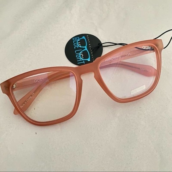 Quay Mini Hardwire Screen Blue Light Glasses Pink - Picture 4 of 8